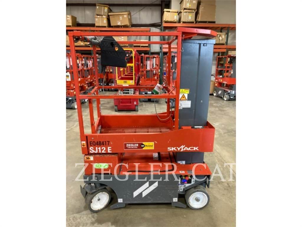 Skyjack SJ12 Ножничные подъемники