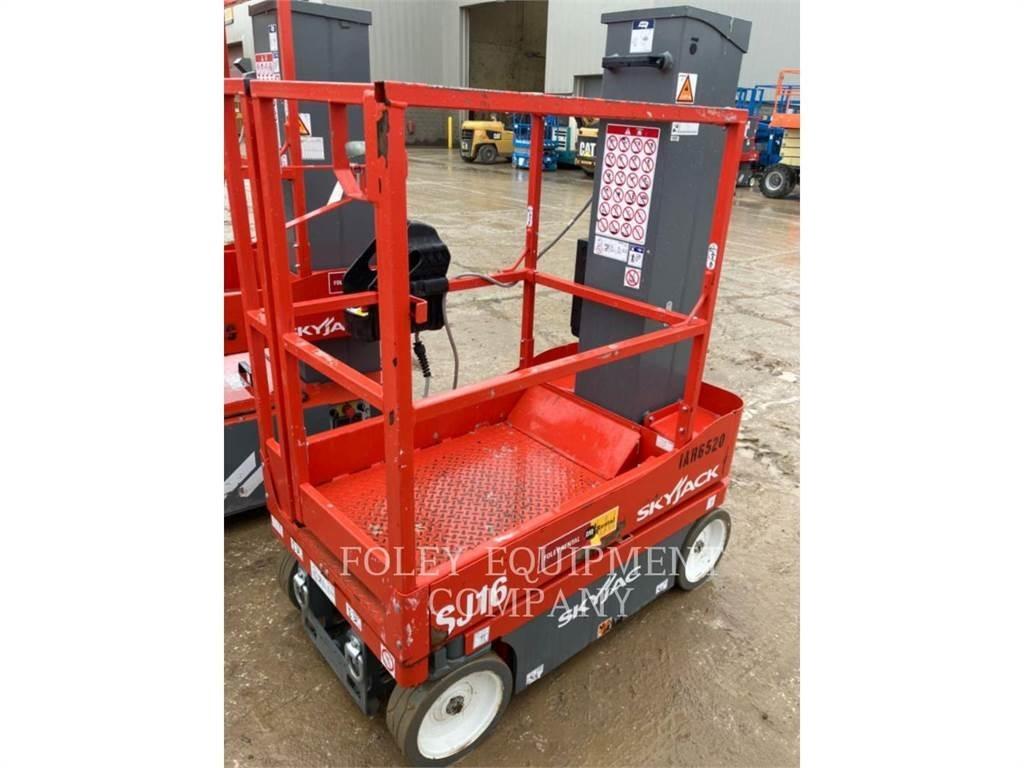 Skyjack SJ16 Ножничные подъемники