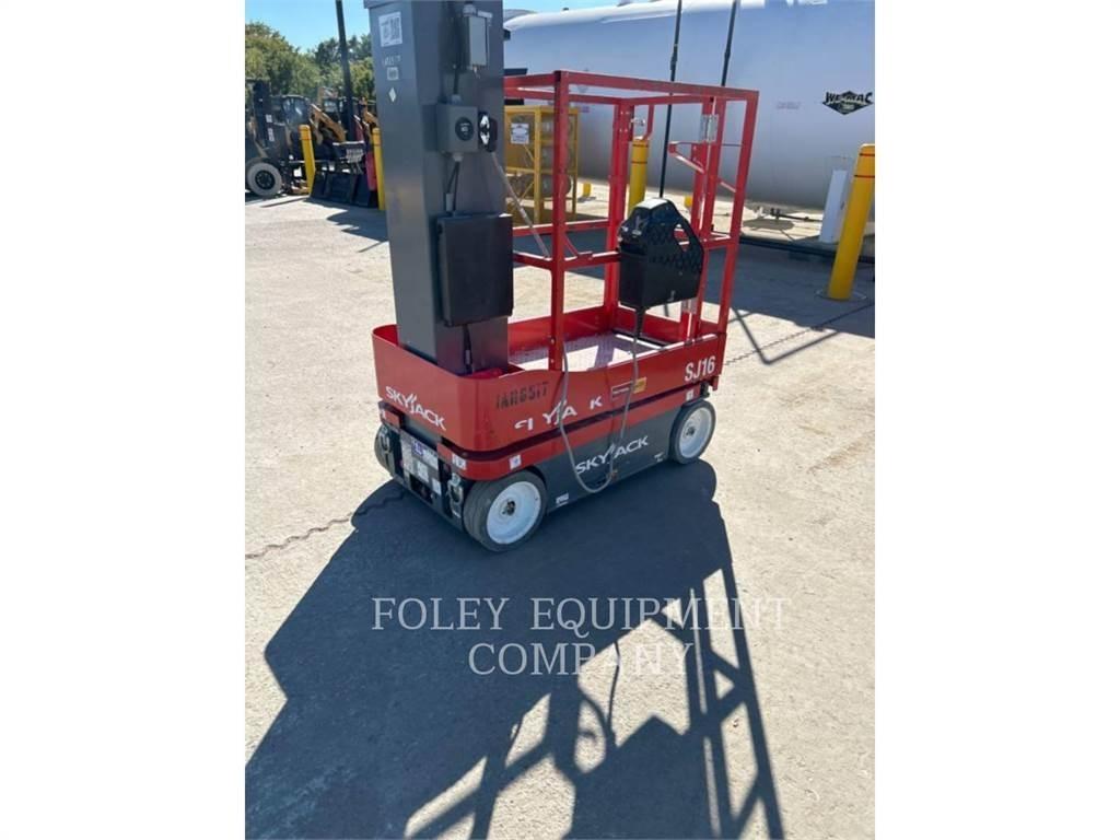 Skyjack SJ16 Ножничные подъемники