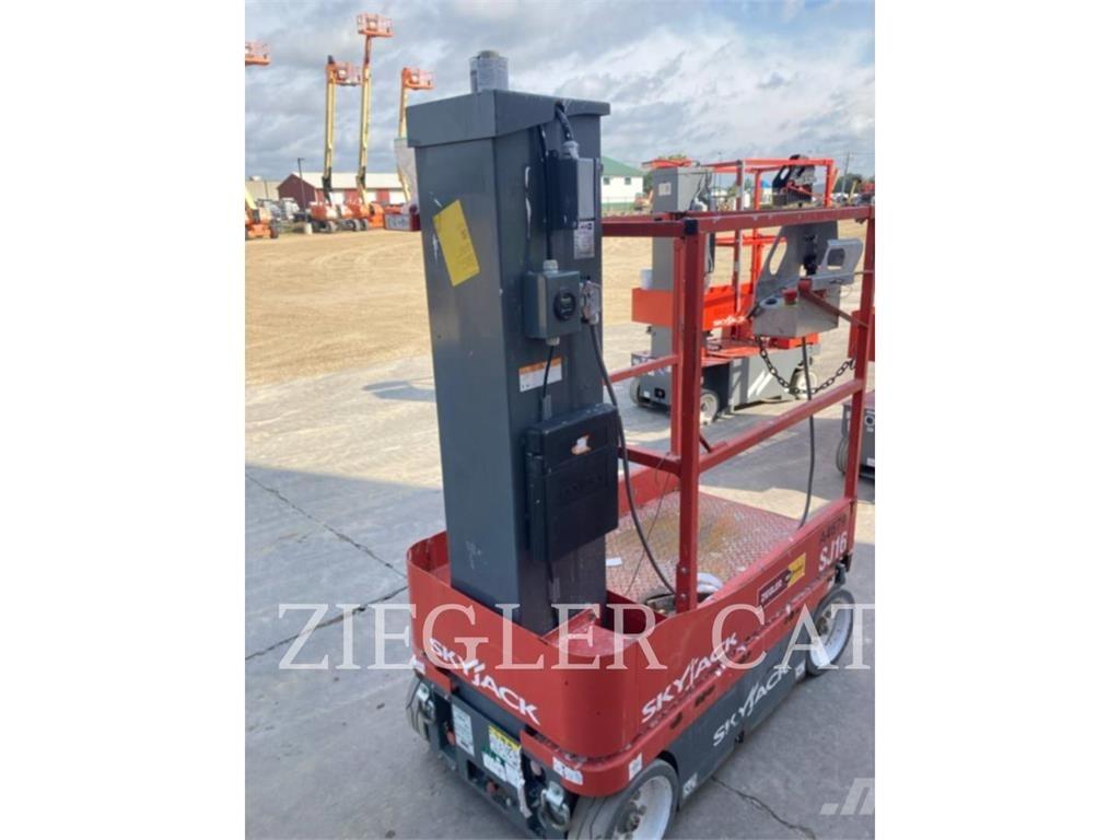 Skyjack SJ16 Ножничные подъемники