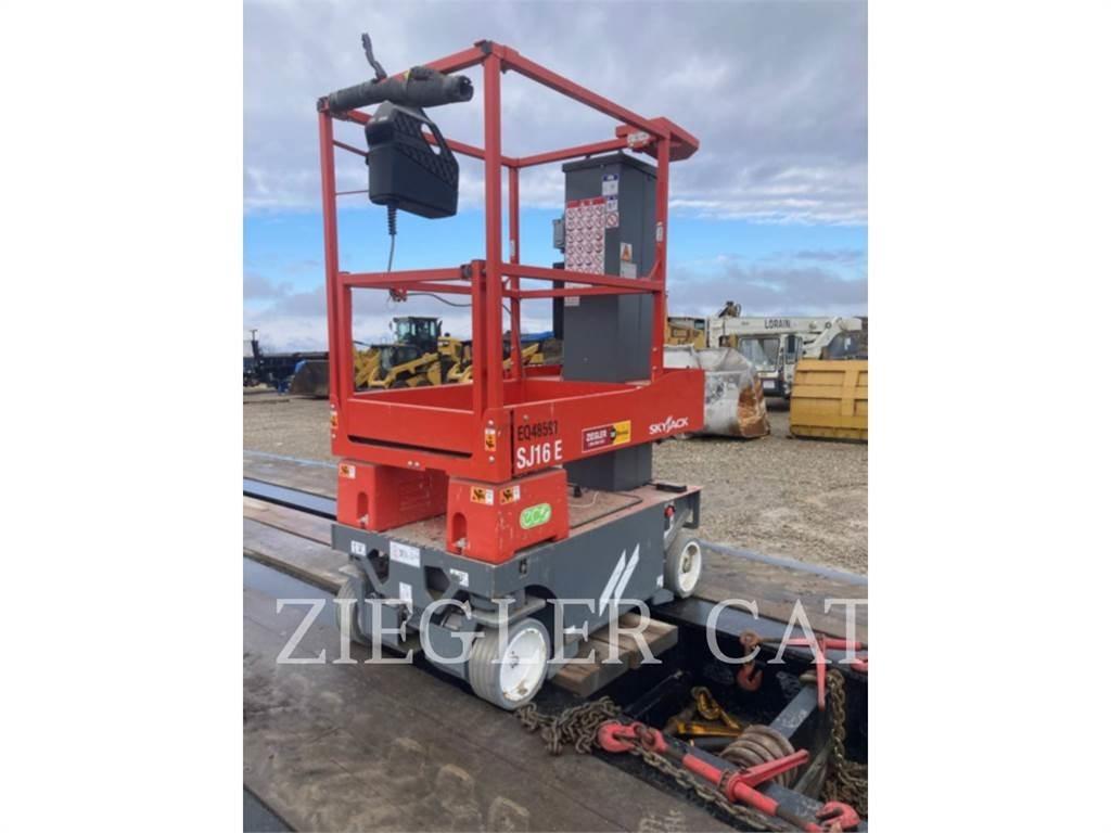 Skyjack SJ16E Ножничные подъемники