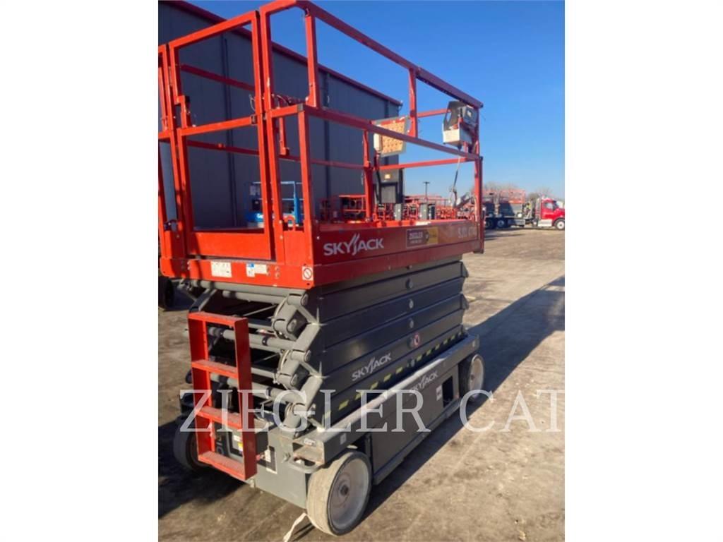 Skyjack SJIII4740 Ножничные подъемники