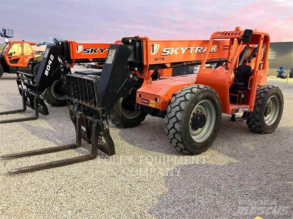SkyTrak 6042O Телескопические погрузчики