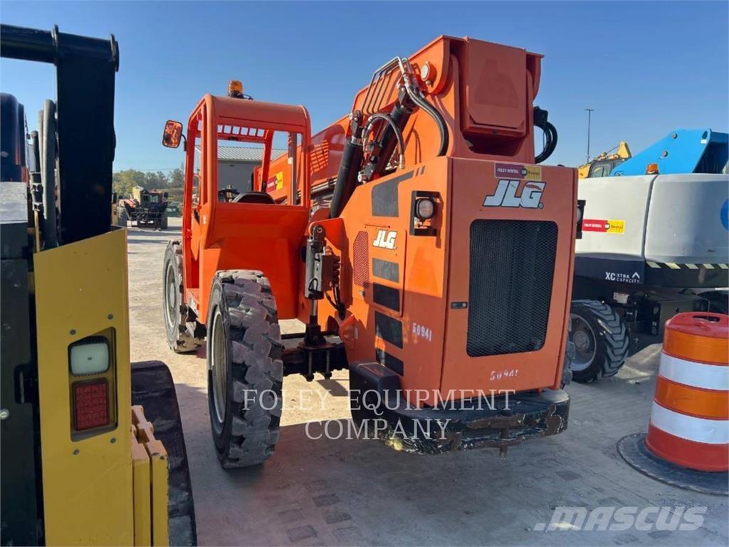 SkyTrak 6042O Телескопические погрузчики