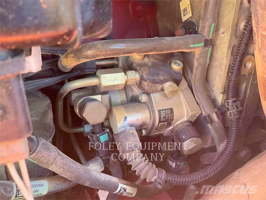 SkyTrak 6042O Телескопические погрузчики