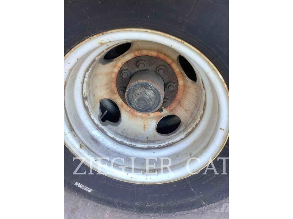 TOWMASTER T24 Прочие прицепы