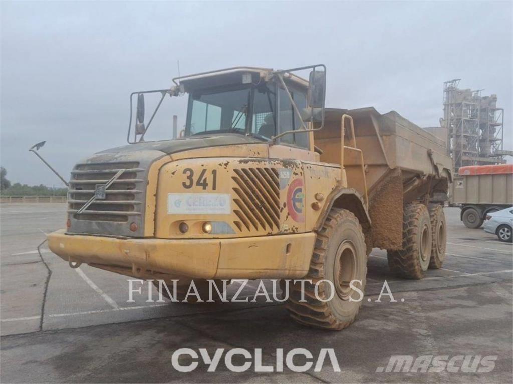 Volvo A25D Шарнирно-сочленённые самосвалы