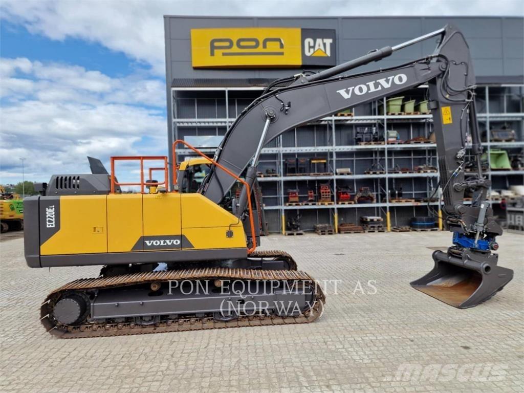 Volvo EC220 Гусеничные экскаваторы