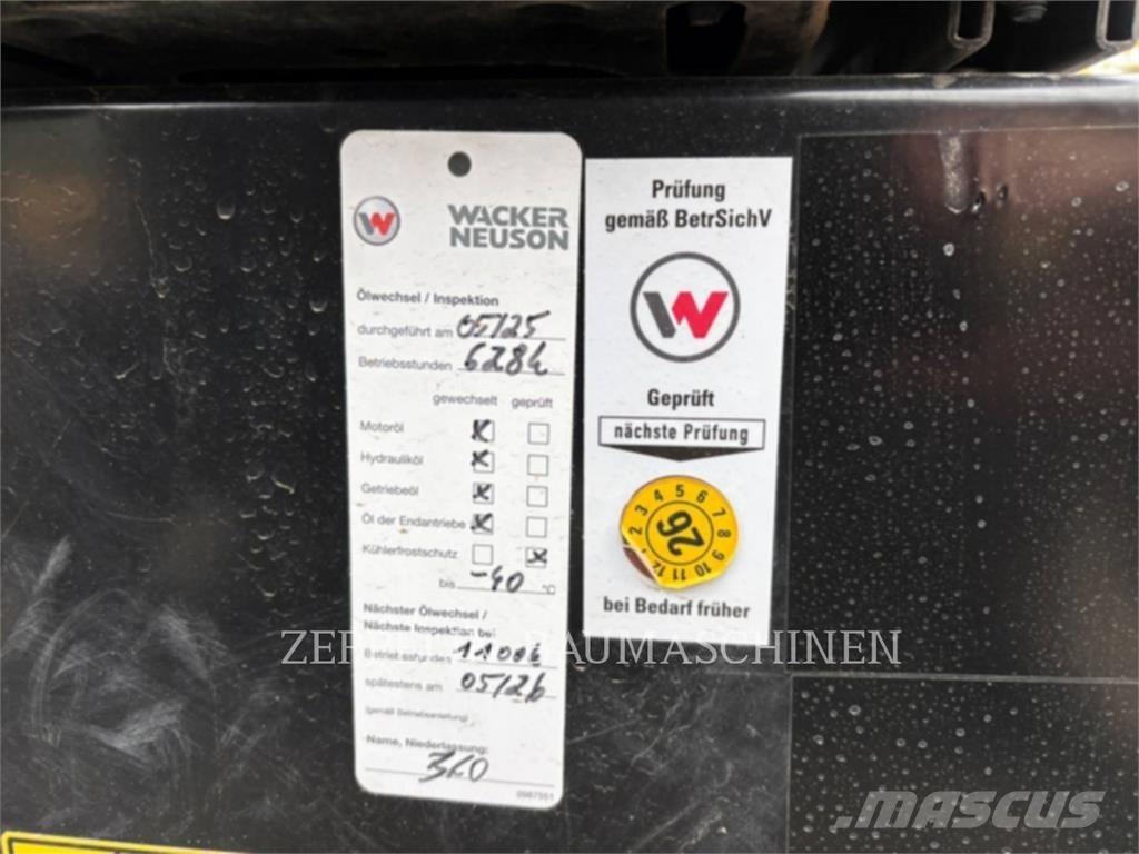 Wacker DW30 Шарнирно-сочленённые самосвалы