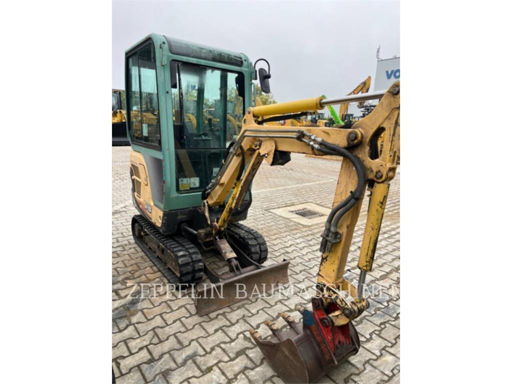 Yanmar SV15 Гусеничные экскаваторы