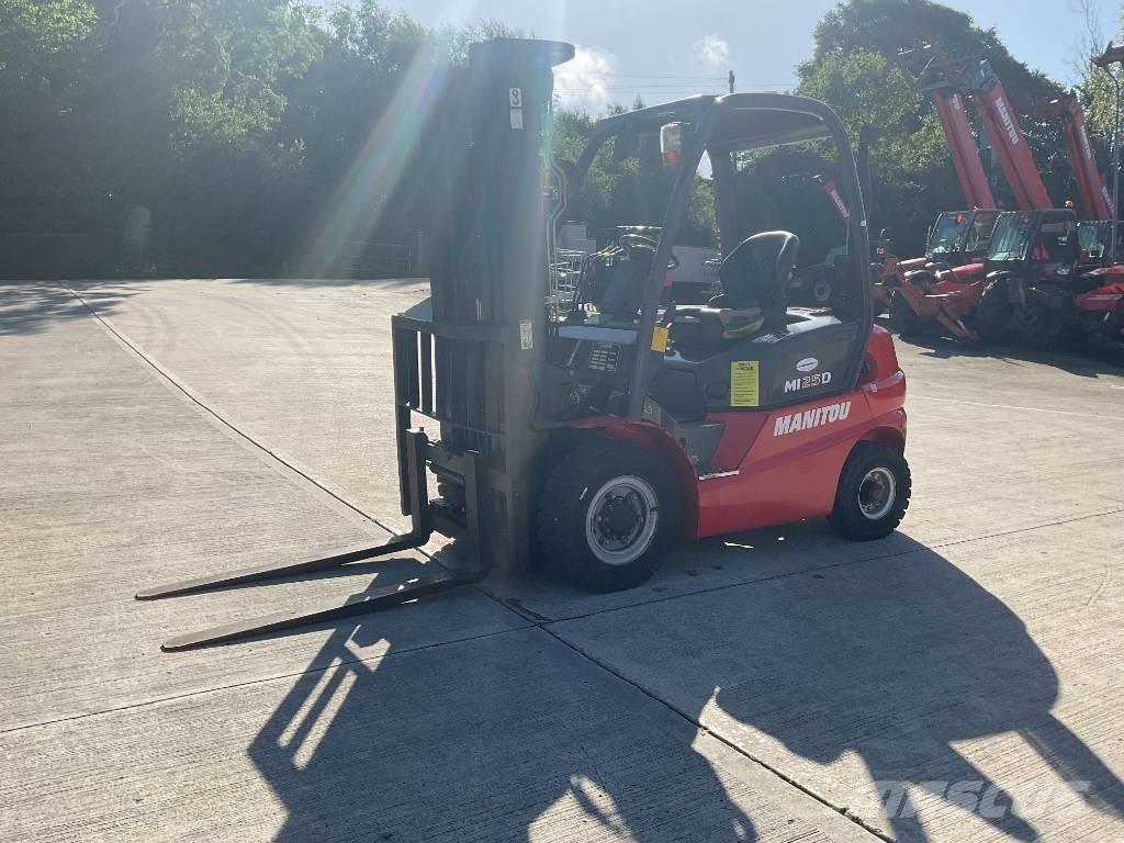 Manitou MI 25 G Телескопические погрузчики