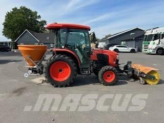 Kubota L2-452 Коммунальные тракторы