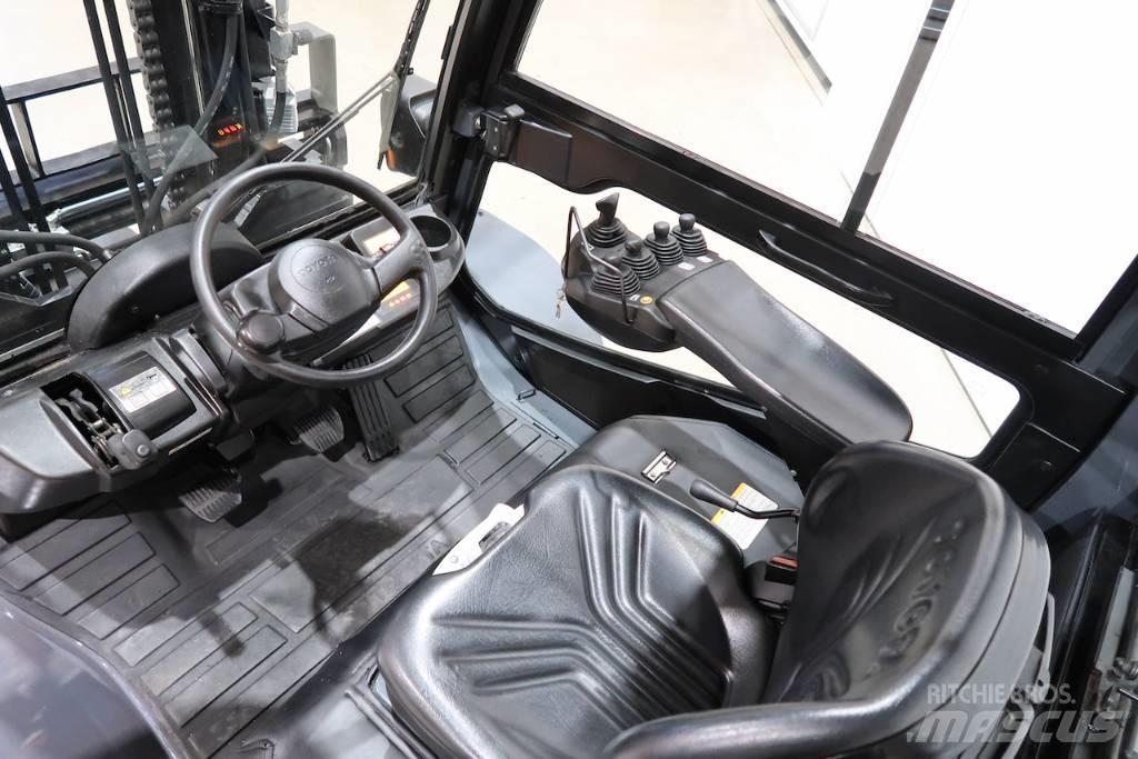 Toyota 40-8FD60N Дизельные погрузчики