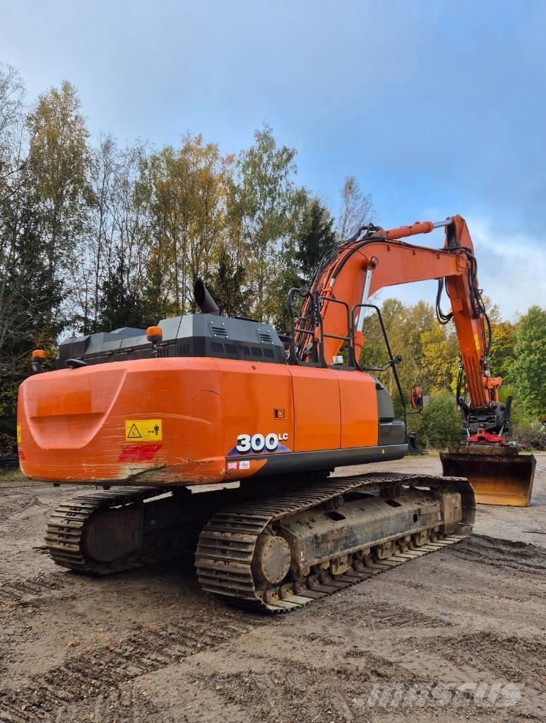 Hitachi ZX 300 LC-6 Гусеничные экскаваторы