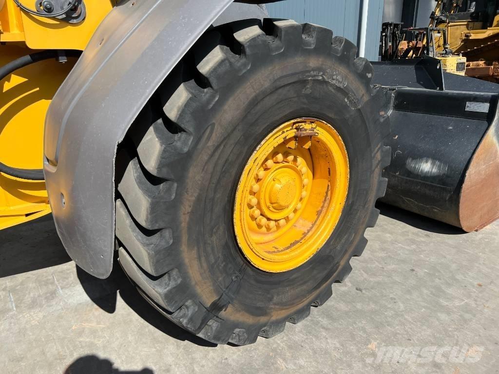 Volvo L90H Фронтальные погрузчики