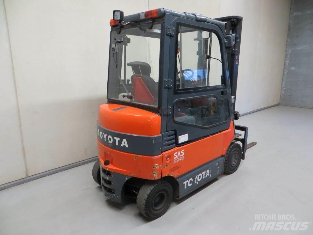 Toyota 7FBMF20 Электропогрузчики