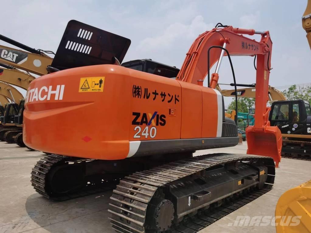 Hitachi ZX 240 Гусеничные экскаваторы