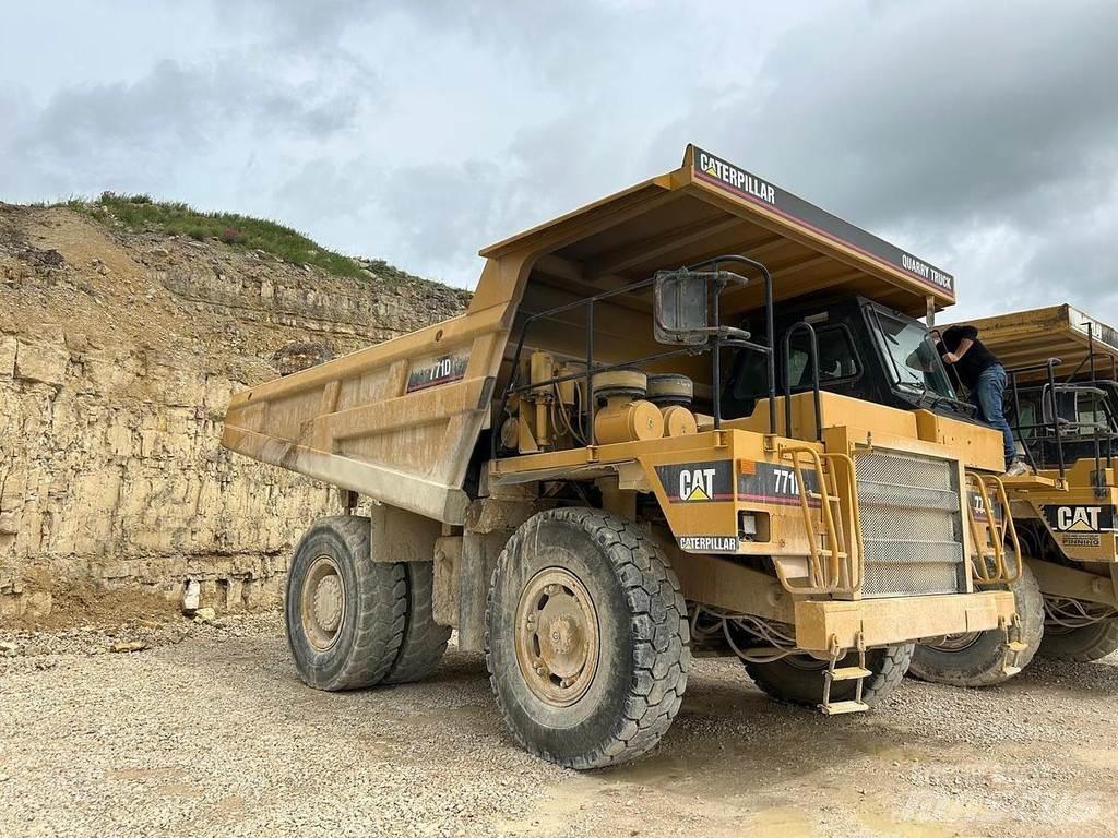 CAT 771D Мини-самосвалы