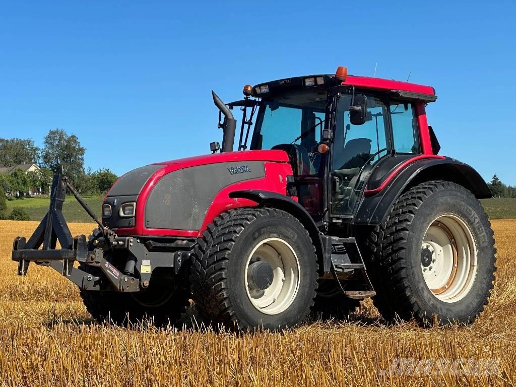 Valtra T 151 Трактора