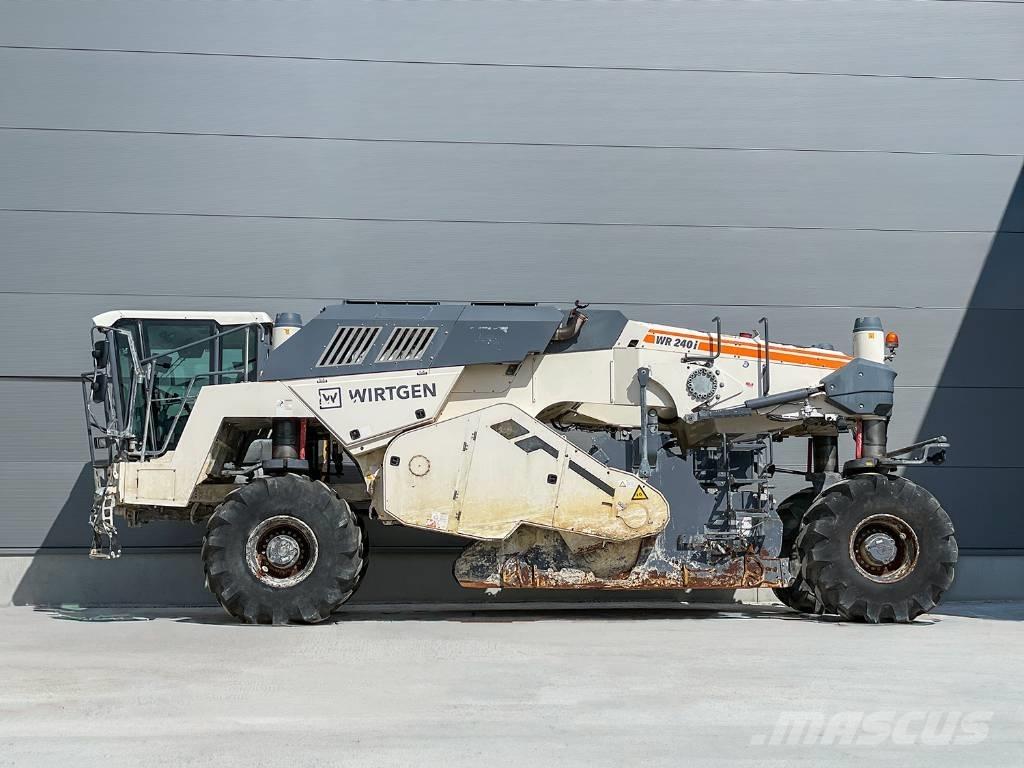 Wirtgen WR 240I Ресайклеры