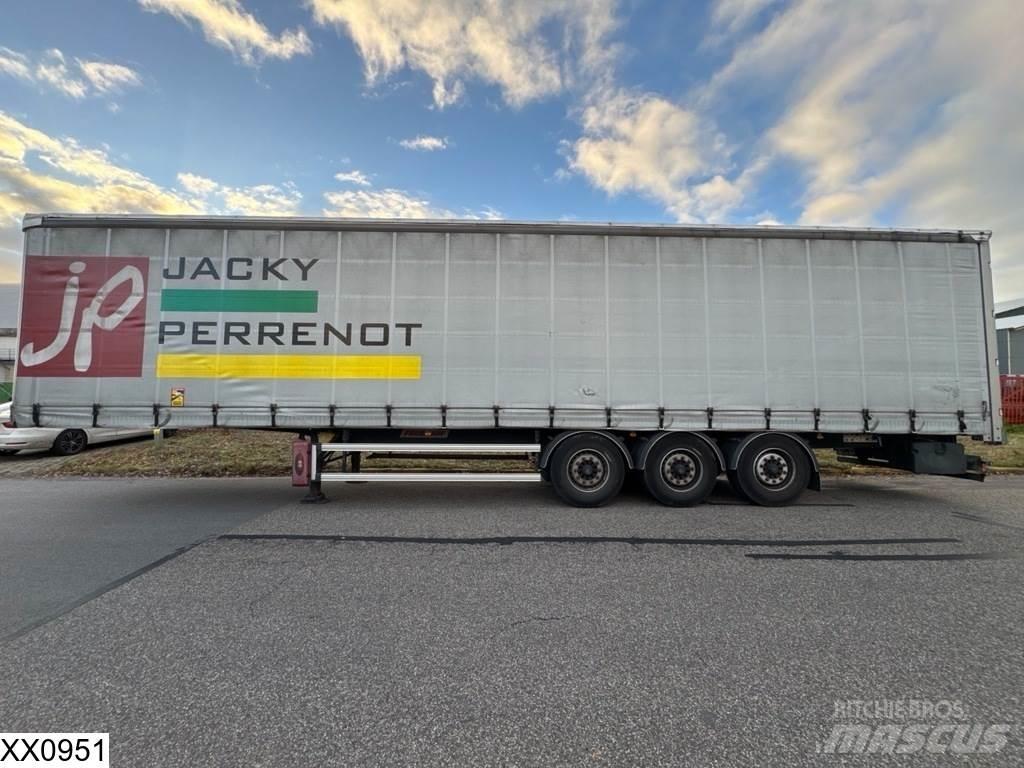 Fruehauf Tautliner Тентованные полуприцепы