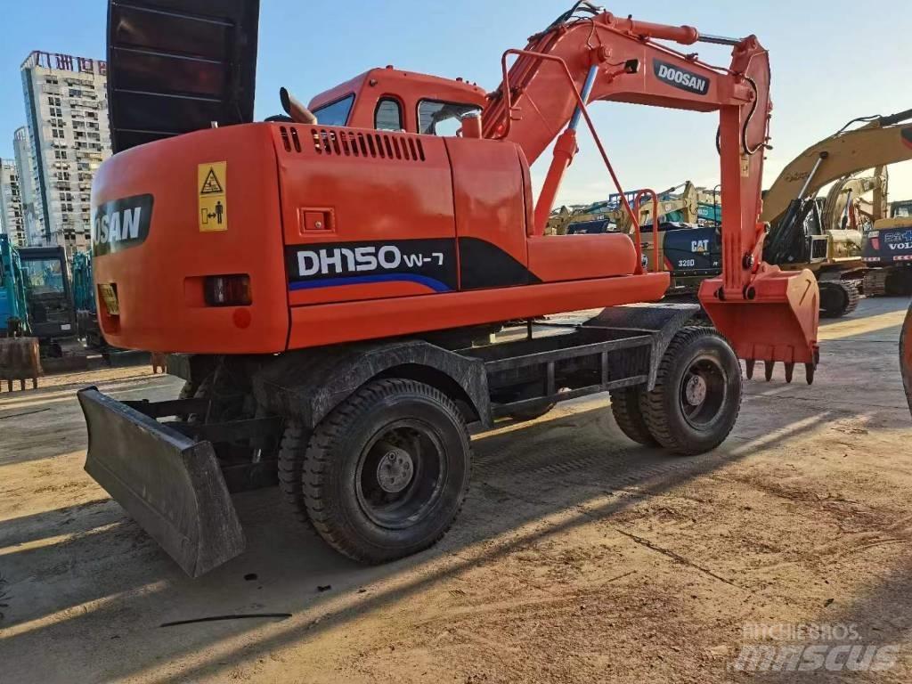 Doosan 150 W-7 Колёсные экскаваторы