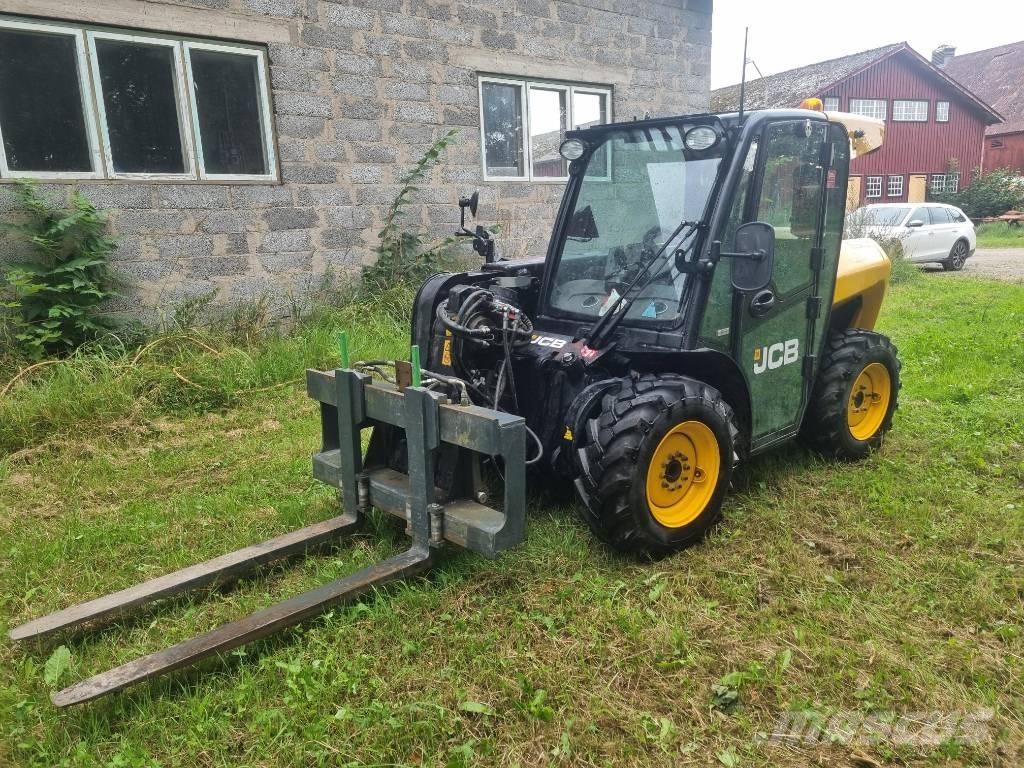 JCB 516-40 Телескопические погрузчики