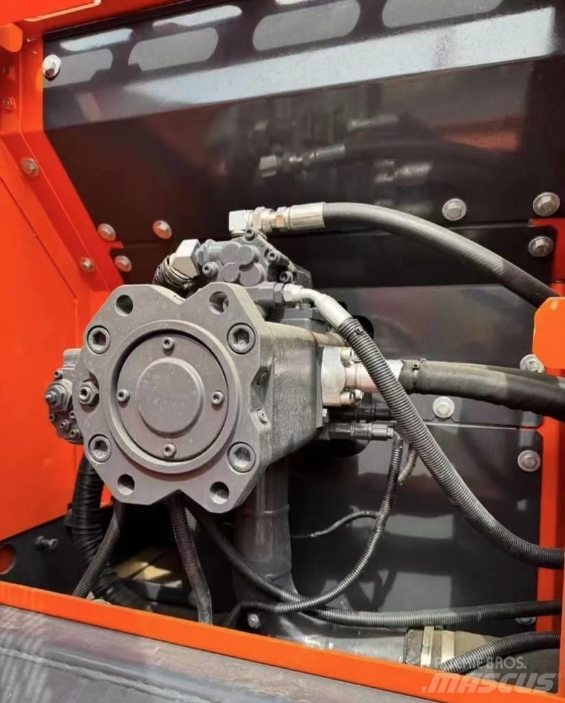 Doosan DX 225 Гусеничные экскаваторы