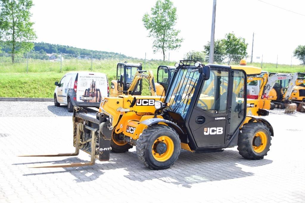 JCB 525-60 HiVIZ Телескопические погрузчики