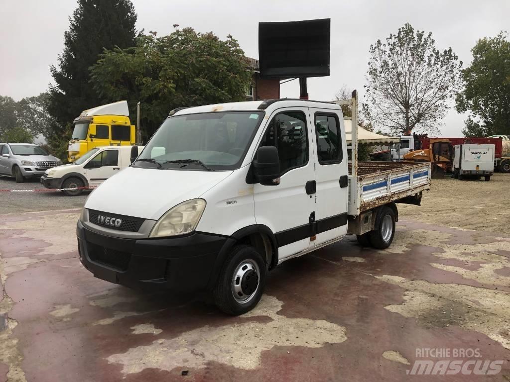Iveco Daily 35-110 Грузовики-Фургоны