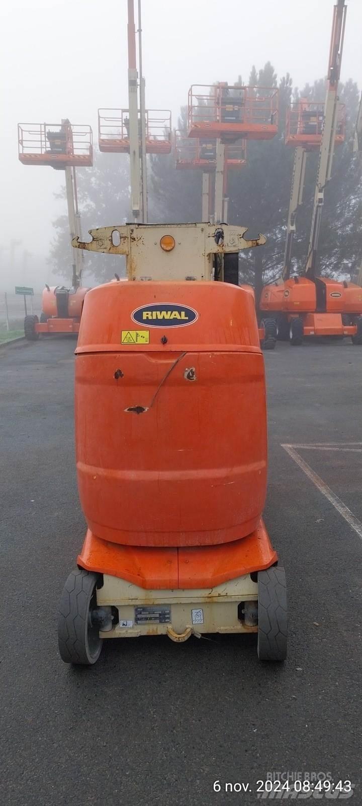 JLG T10E Разные подъемники и вышки