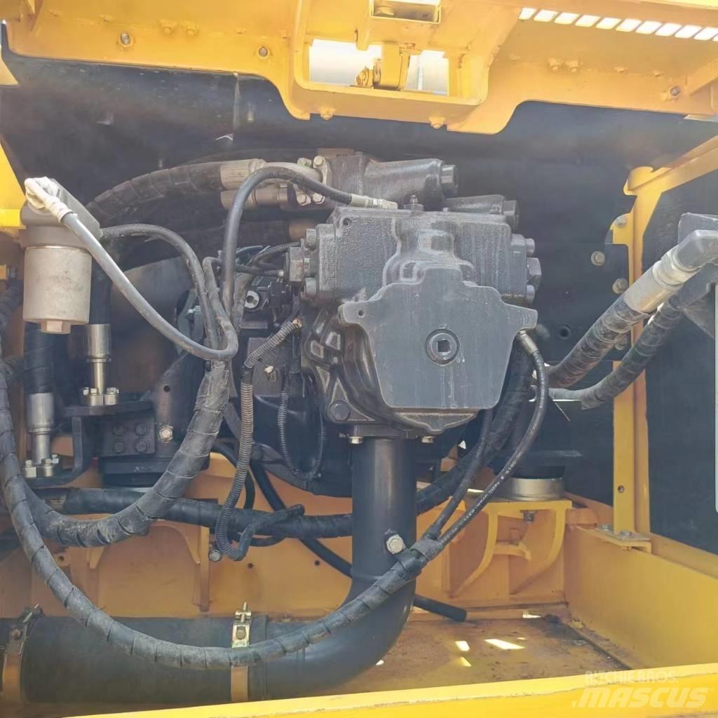 Komatsu PC 350 Гусеничные экскаваторы