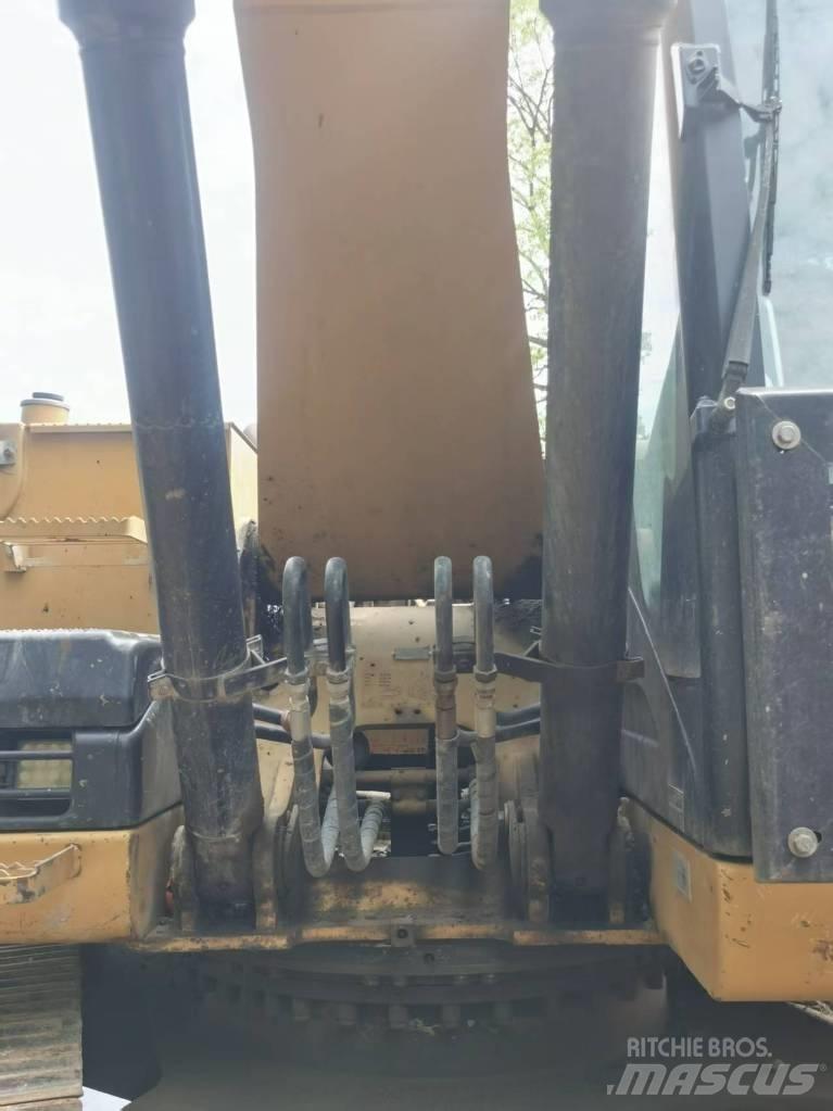 CAT 320 D L Гусеничные экскаваторы