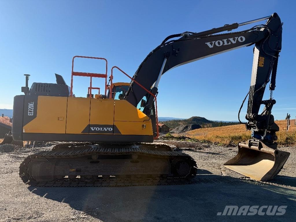 Volvo EC220EL Гусеничные экскаваторы