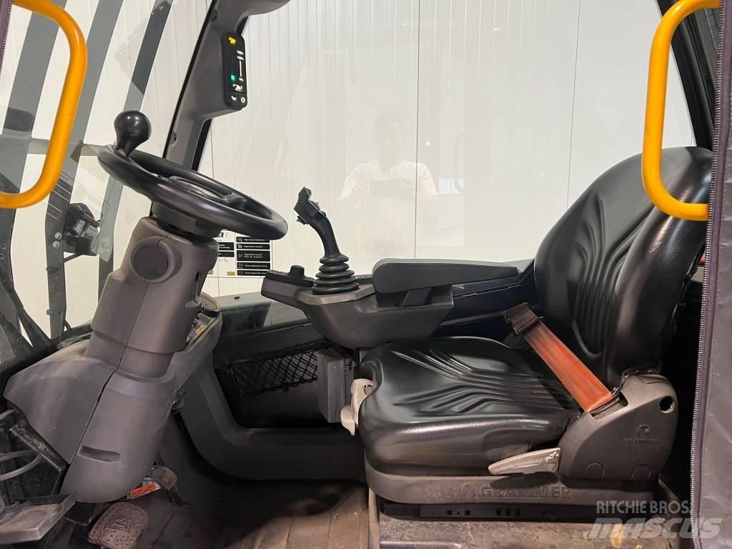 JCB TLT35-23D-2WD Дизельные погрузчики