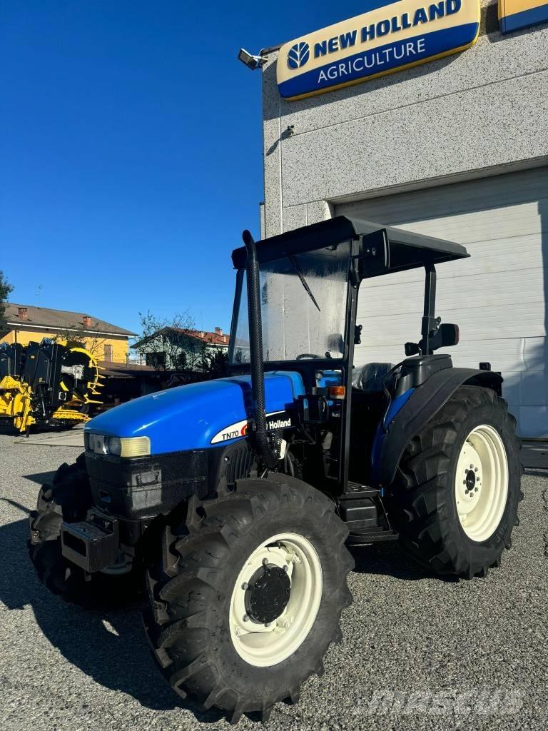 New Holland TN 70 Трактора