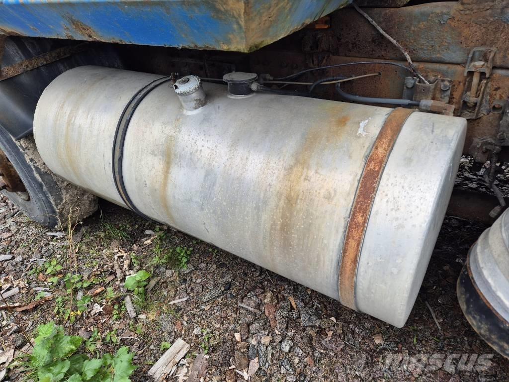 Sisu E14 Грузовики-Самосвалы
