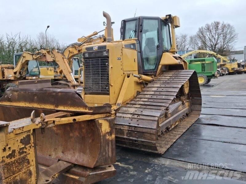 CAT D6N Гусеничные бульдозеры