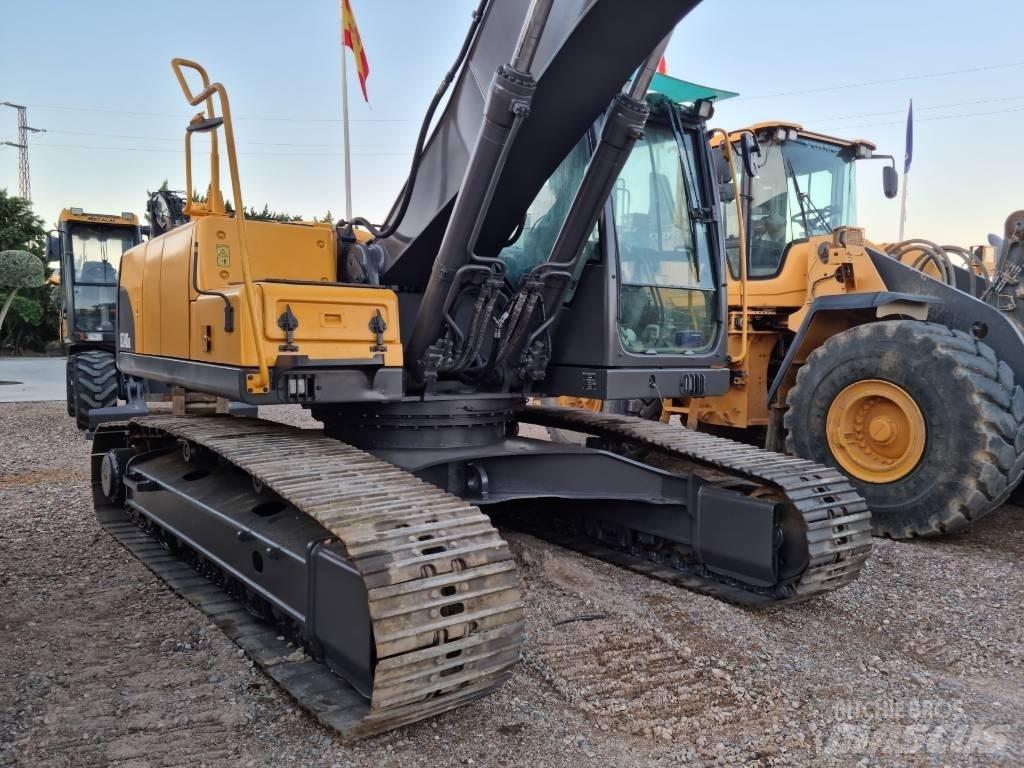 Volvo EC 240 C Гусеничные экскаваторы