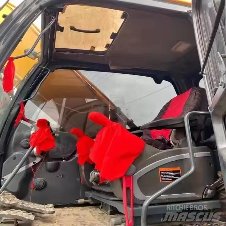 Hyundai 275LC-9 Гусеничные экскаваторы