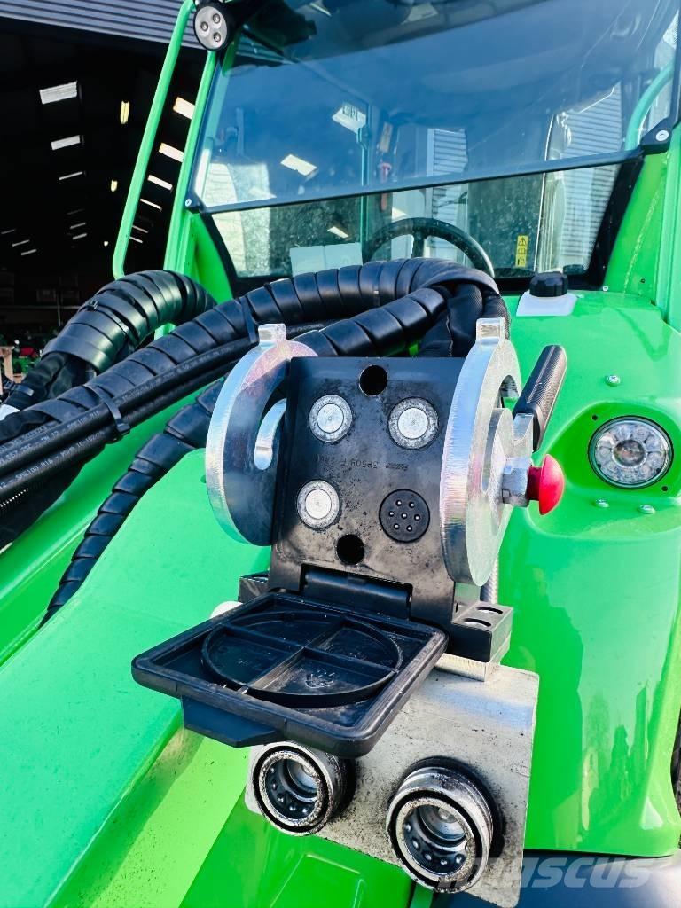 Avant 650 i Многофункциональные сельскохозяйственные погрузчики