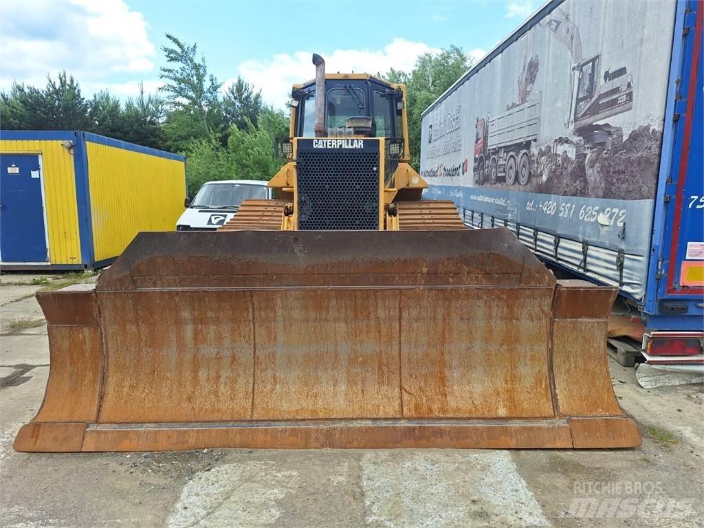 CAT D6M LGP Прочие фургоны