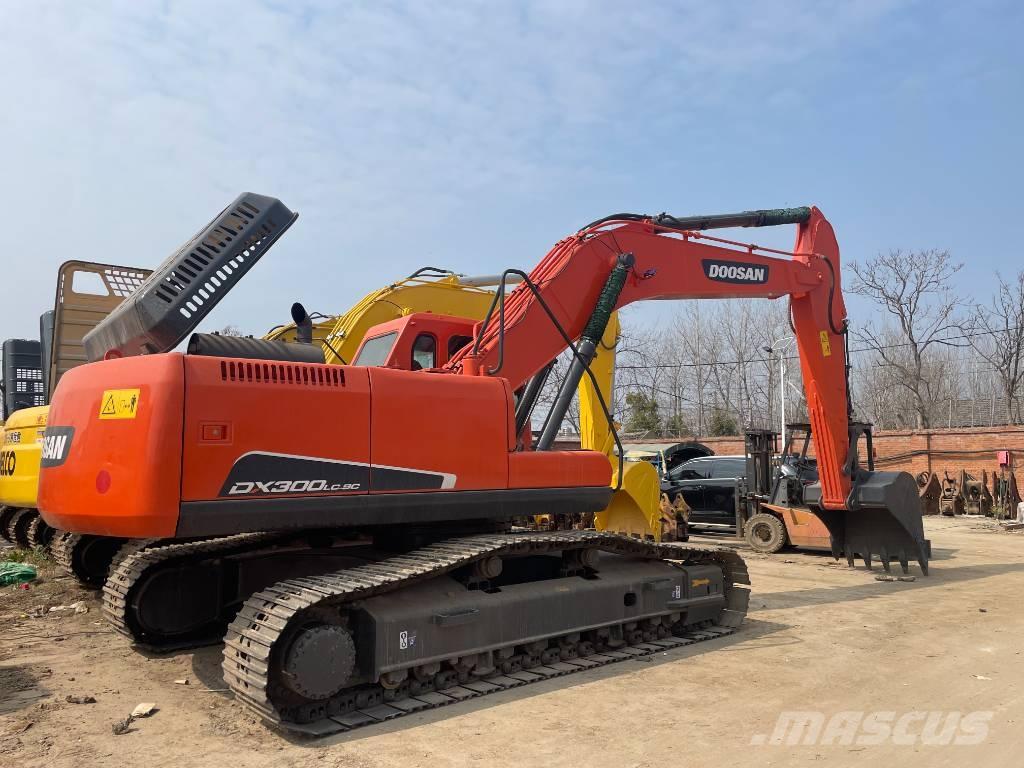 Doosan DX 300 Гусеничные экскаваторы