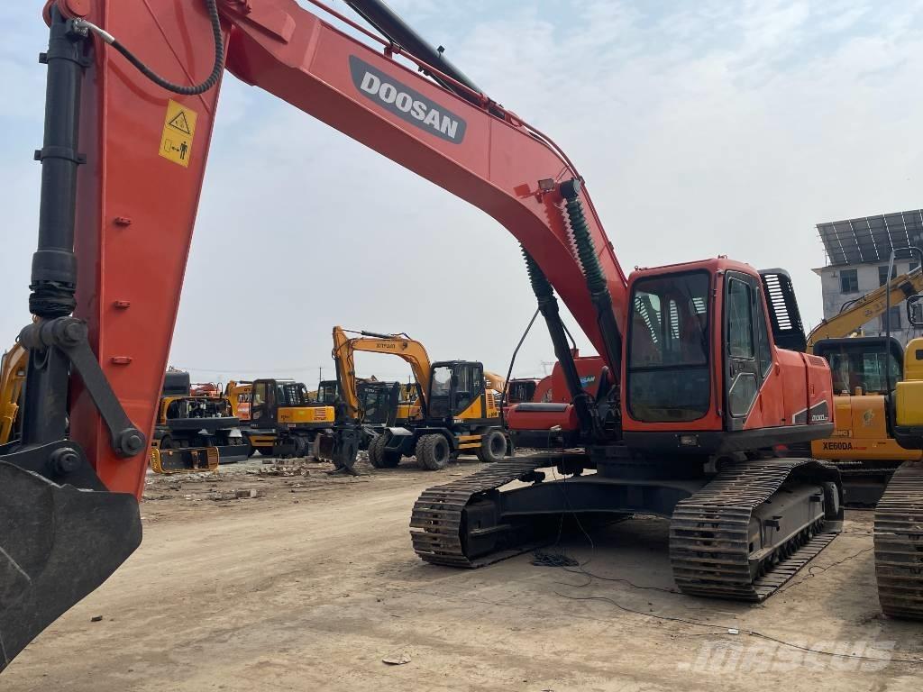 Doosan DX 300 Гусеничные экскаваторы