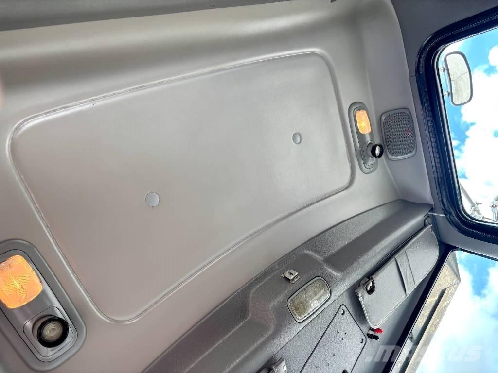 Peterbilt 388 Седельные тягачи