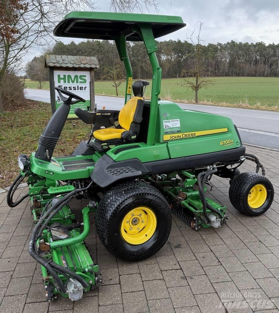 John Deere 8700 A Косилки фарватера
