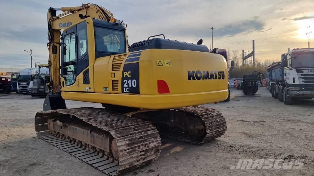 Komatsu PC 210 LC Гусеничные экскаваторы