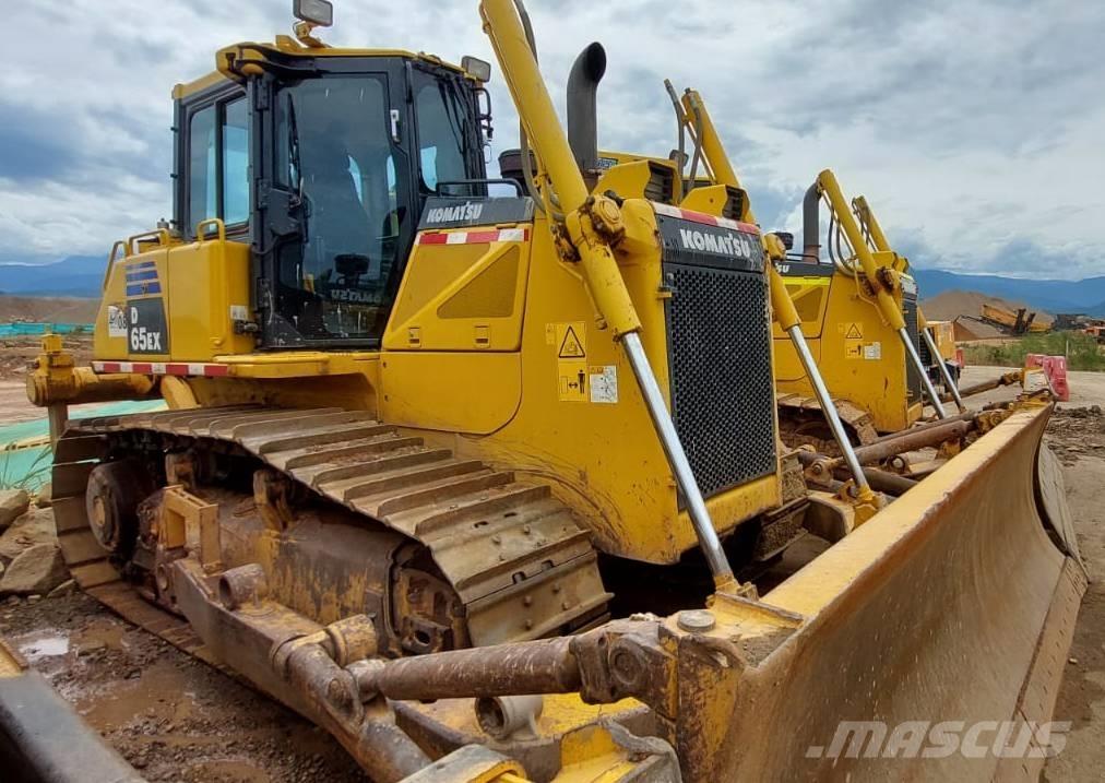 Komatsu D 65 EX-16 Гусеничные бульдозеры