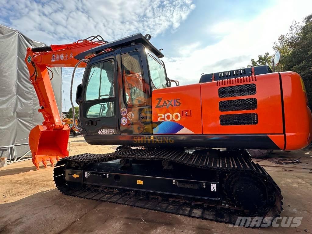 Hitachi EX 200 Гусеничные экскаваторы