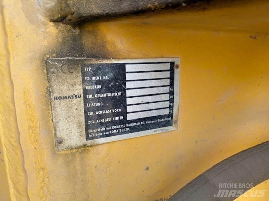 Komatsu WA 470-3H Фронтальные погрузчики